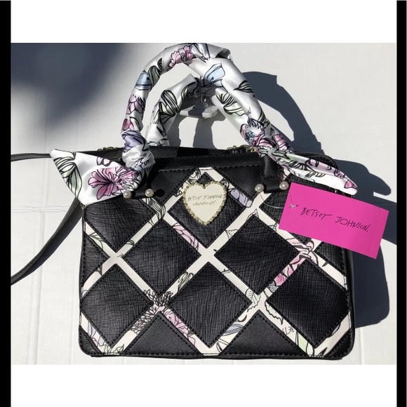 Betsey Johnson Handbags - Betsey Johnson Blk Floral Scarf Dbl Entry Handbag